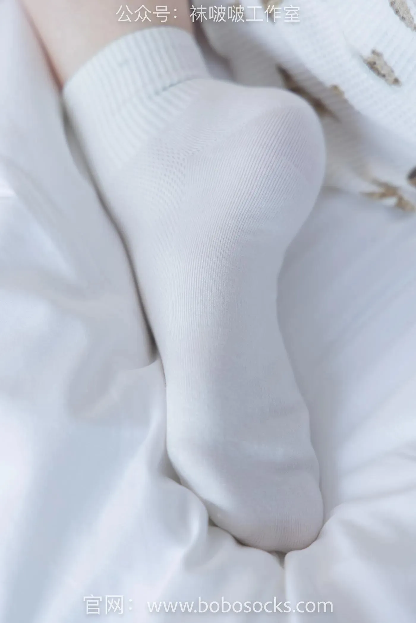 [BoBoSocks袜啵啵]NO.101 苏苏-板鞋、白棉袜、裸足 [140P]插图4